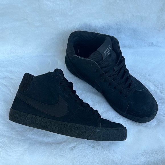 Nike Men's All-Black High-Top Sneakers - Picture 1 of 12